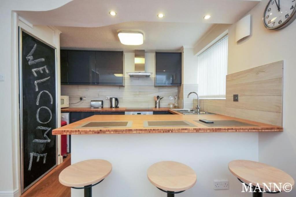 Morden Flat Close To Dlr Station With Free Parking Londres Extérieur photo